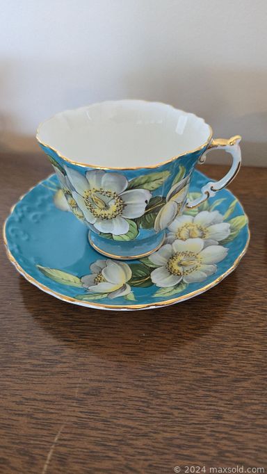 MaxSold Auction: This online auction features Belleek china, Hummel figurines, art glass, vintage Dollstone collection, Capodimonte china, Royal Doulton figurines, Fenton glass, Moorcroft, teacup/saucer sets, vintage decorative plates, garden art, electric organ, and much, much, more!!!