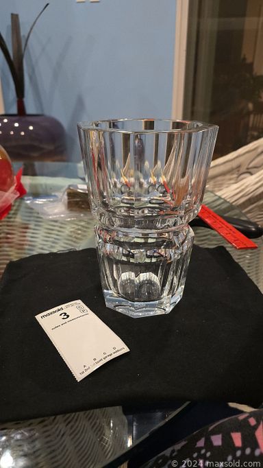 MaxSold Auction: This online auction features costume jewelry, silver jewelry, watches, vinyl records, art pottery, area rug & runner, vintage jackets, guitar, Batik wall art, board games, skis, art supplies, vintage books, cottage figurines, hope chest, masquerade mask, small kitchen appliances, fencing equipment, sports memorabilia, art glass, soapstone carving, fishing gear, and much more!