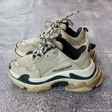 Auction 105753 (2 of 4)