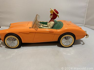 MaxSold Auction: This online auction includes a vintage Juice-O-Matic, vintage books, metal signs, tools, Cabbage Patch toys, Barbie McDonalds toys, jewelry, vinyl records, decorative plates, square dancing costume, vintage puzzles, pottery, stamps, coins, afghan squares, stationery cards, owl kachina, Barbie clock radio, M&M\'s dispenser and much more!