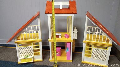 MaxSold Auction: This online auction features vintage pull toys, vintage directors chairs, vintage Geisha figurine lamps, pressure washer, Pokemon collectibles, video game cartridges, tin toys, concert T-shirts, Robert Sonneman UFO lamps, electric guitar, Disney collectibles, jewelry, sports collectibles, Barbie dream house, and much more!