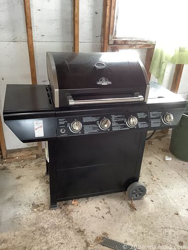 MaxSold Auction: This online auction features oil lamps, vinyl records, camping gear, sewing machine, chest freezer, pressure washer, dehumidifier, power & hand tools, toolboxes, painting supplies, air tools, yard tools, lawnmowers, tiller, BBQ grill, and much more!!