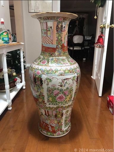 MaxSold Auction: This online auction includes vintage cameras, zoom lenses, flashers and other photography equipment, wall art, CDs, vinyl records, comic books, computer parts, electronics, hand tools, diecast cars, craft supplies, trading cards, sunglasses, jewelry, exercise equipment, vase and much more!