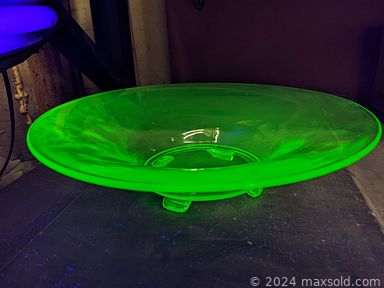 MaxSold Auction: This online auction features art glass, vintage Pyrex & Corningware, vintage cuckoo clock, depression glass, pie recipe plate, art pottery, music boxes, teapots, teacup/saucer sets and much more!