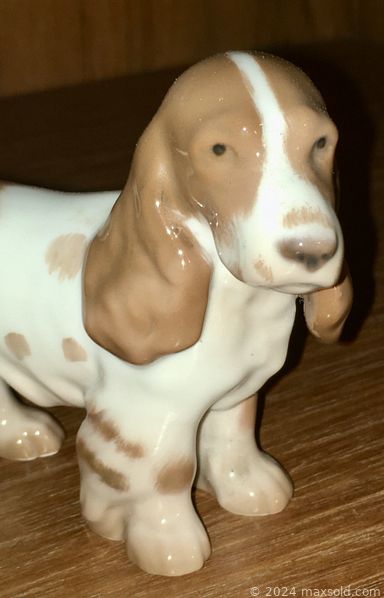 MaxSold Auction: This online auction includes antique Spode, Royal Doulton, sterling silver, vintage linens, Moorcroft pottery, antique crystal, furniture such as antique pine cupboards, vintage child’s school desk, antique drop leaf table, pine benches and vintage tub chair, antique decor, art deco lamp, vintage silver plate, antique Persian carpet, Corningware dishware, and much more!