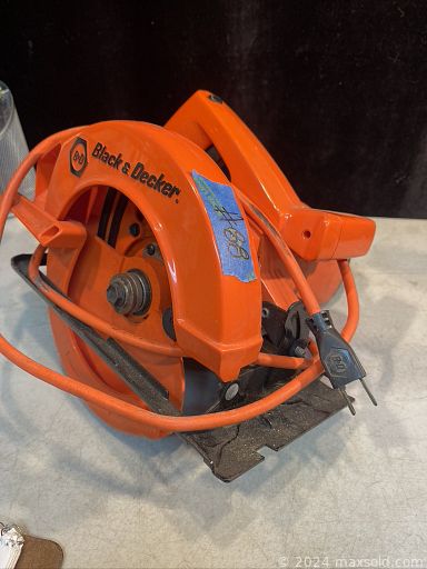 MaxSold Auction: This online auction features area rugs, men’s shoes, telescope, microscope, video game console, storage totes, power & hand tools, comics, puzzles, camping gear, collector plates, small kitchen appliances, kids\' books, toys, scooter, stamps, coins, banknotes, yarn, pet products, and much, much, more!!!