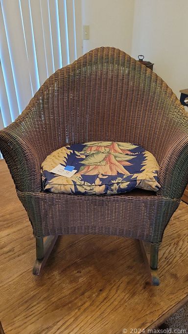 MaxSold Auction: This online auction features washer, dryer, Lizzie High dolls, miniature figurines, antique wicker chair, office supplies, sewing machine, antique poster bed, TV, cedar trunk, vintage dresser and much more!