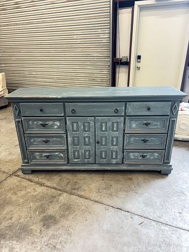 Auction 105259 (1 of 4)