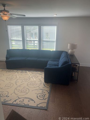 Auction 117257 (2 of 4)