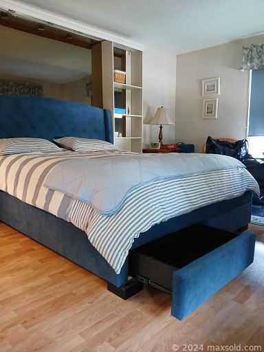 Auction 114467 (2 of 4)