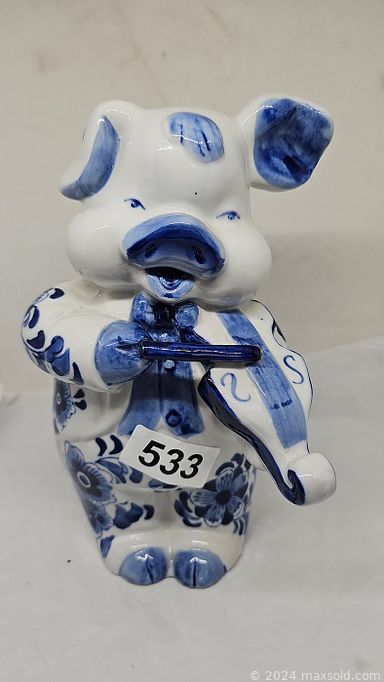 MaxSold Auction: This online auction features vintage vanity set, Chinese floor vase, Chippendale corner chair, costume jewelry, watches, Molly dolls, guitar, men’s shoes, cedar chest, patio furniture, BBQ grill, bikes, vintage sports pennants, Uranium glass, sports collectibles, plant pots, metal signs, Art Deco lamp, Fenton glass, Hummels, golf clubs, power washer, pet products, novelty teapots, toys, cranberry glass, games, yard tools, vinyl records, and much, much, more!!!