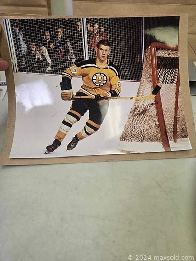 MaxSold Auction: This online auction features Moissanite jewelry, sterling silver jewelry, watch, sports collectibles, stamps, drones, graphic novels, video games, smart watches, POS system, hand tools, toys, sunglasses, NIP Hotwheels, vinyl records, costume jewelry, new men’s & women’s clothing, and much, much, more!!!