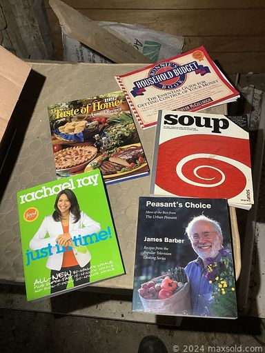 MaxSold Auction: This Charity/Fundraising Online Auction benefiting Alzheimers Society Kingston features books such as novels, cookbooks, crafting, self-help, poetry, children’s,  gardening, music, Star Wars, coffee table books, antiques, history, biographies, and much, much, more!!!