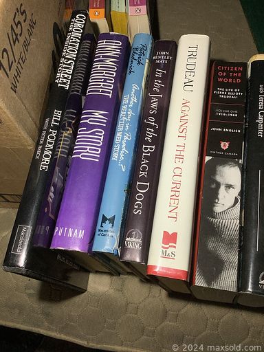 MaxSold Auction: This Charity/Fundraising Online Auction benefiting Alzheimers Society Kingston features books such as novels, cookbooks, crafting, self-help, poetry, children’s,  gardening, music, Star Wars, coffee table books, antiques, history, biographies, and much, much, more!!!