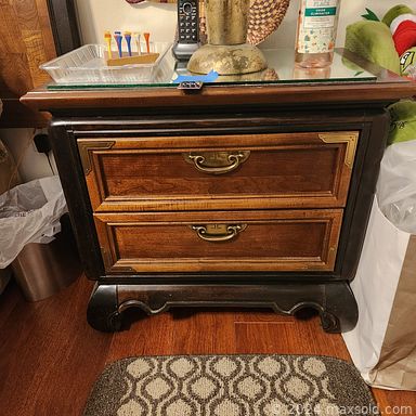 MaxSold Auction: This online auction features elephant collectibles, decanter set, barware, women’s clothing, shoes & purses, desktop computer, metal wall art, Joseph Holston artwork, ginger jars, karaoke machine, small kitchen appliances, patio furniture, BBQ grill, costume jewelry, kids books, outerwear, craft supplies, and much more!!!