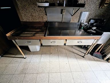 MaxSold Auction: This online auction features sewing machine, power & hand tools, hardware, painting supplies, vintage bottles, steins, art glass, yard tools, workbench, stainless steel counter, and  much more!!!