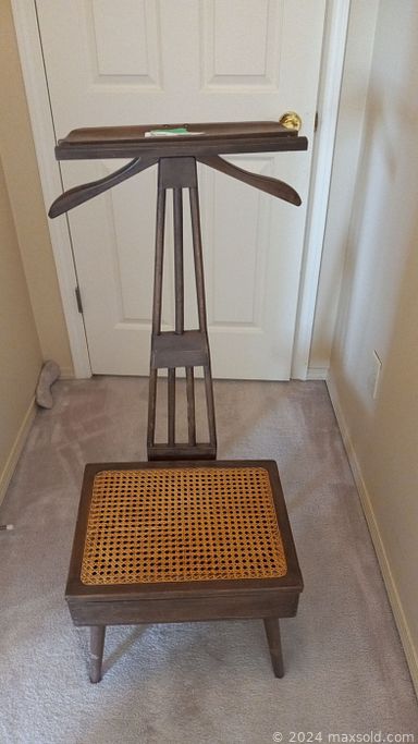 MaxSold Auction: This online auction features crystal ware, fine china, furniture such as kitchen table with chairs, wooden desk, curved front china cabinet, dressers, chesterfield, and oak entertainment unit, glassware, serving ware, small kitchen appliances, home decor and much more!