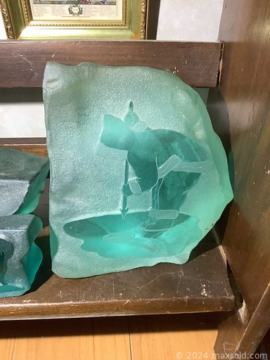 MaxSold Auction: This online auction features Star Trek collectibles, art glass, vintage clocks, coins, paper mache figures, collector eggs, spoons, thimbles, & plates, novelty teapots, character mugs, mantle clocks, art pottery, oil lamps, decanter sets, S & P shakers, porcelain figures, perfume bottles, trinket boxes, Carnival glass, teacup/saucer sets, stamps, Avon bottles, comics, vintage dolls, sports trading cards, marbles, lacquered panels, stained glass panel & light, watches, cookie jars, and much, much, more!!!n