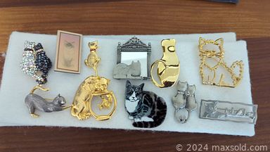 MaxSold Auction: This online auction features scarves/shawls, MCM table lamps, teak furniture, vintage cedar chest, costume jewelry, sofa bed, desks & chair, stained glass lamp, fitness gear, vintage tins, small kitchen appliances, Jim Shore figures, area rugs, art pottery, Cranberry glass, origami, Evesham, teacup/saucer sets, patio furniture, chest freezer, power tool, antique mantle clocks, and much more!