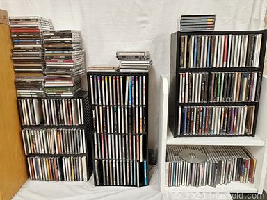 MaxSold Auction: This Charity/Fundraising online auction features jewelry, watches, DVDs, CDs, sports equipment, pottery planters, vinyl records, suit of armour, power tools, toys, glass art, speakers, pottery clay, video games, bike, small kitchen appliances and much more!