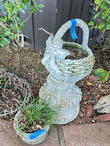 Auction 106672 (1 of 4)