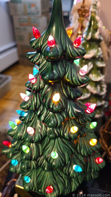 MaxSold Auction: This online auction features collector spoons, Star Wars collectibles, Legos, vintage toys, snowshoes, vinyl records, gold jewelry, vintage books, coins, women’s clothing & shoes, decanters, watches, costume jewelry, RC vehicle, and much more!!