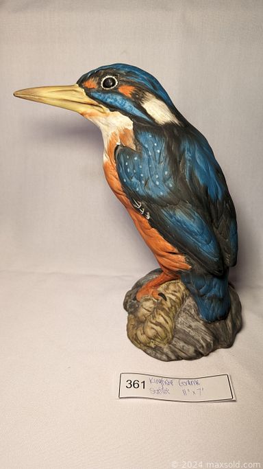 MaxSold Auction: This online auction includes ceramics, World of Warcraft Legion set, books, coins, wind chimes, animal decor, brassware, cutting tools, decanters, Royal Worcester and other china, comic books, trading cards, Depression glass, garden decor, TV prop documents, commercial tablecloths, electronics, posters, frames, scooters, religious decor, Lego and other toys, vintage slide projector, CN Rail items, shoes, basketball memorabilia, stools, filing cabinet, and much more!