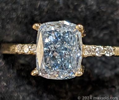 MaxSold Auction: This online auction includes jewelry such as 18k and diamond rings, 10k gold pendants, 10k moissanite rings, sterling silver rings, silver beads, loose stones such as emeralds, sapphires, moissanite and more!
