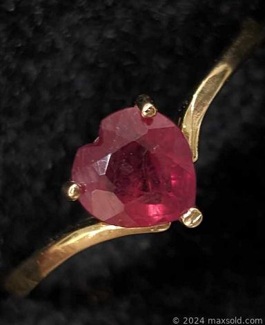 MaxSold Auction: This online auction features loose gemstones such as peridot, opals, rubies, tanzanites, zultanite, emeralds, and moissanite earrings & rings, brown diamond rings, sterling silver jewelry, coins, silver men’s chain, jewelry findings, and much, much, more!!