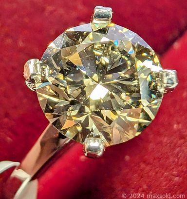 MaxSold Auction: This online auction features gemstone jewelry, ring boxes, jewelry loupes, silver jewelry, and loose gemstones such as citrine, peridots, quartz, sapphires, emeralds, tanzanites, moonstones, and much, much, more!!!