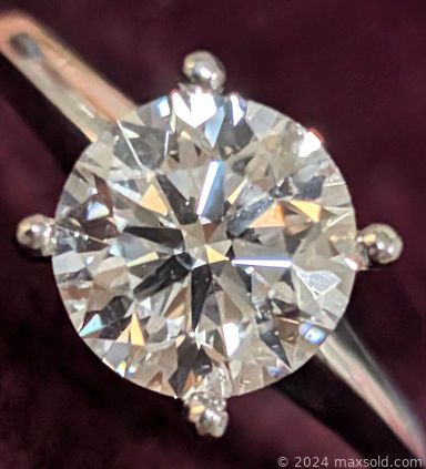 MaxSold Auction: This online auction features lab & natural diamond jewelry, freshwater pearl necklace, CZ jewelry, loose gemstones, gemstone jewelry, silver jewelry, and much, much, more!!!