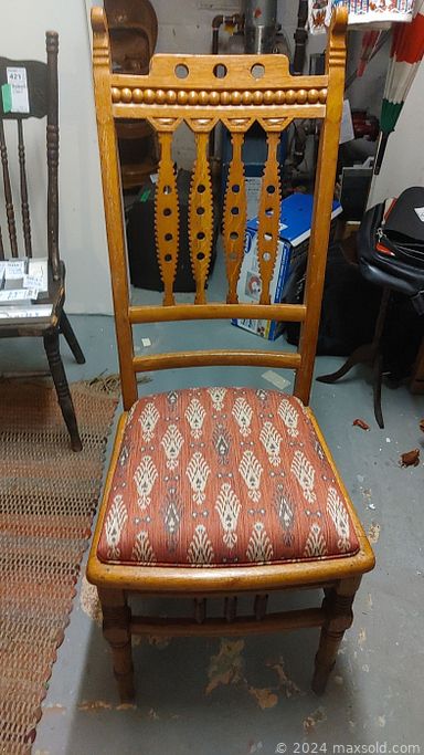 MaxSold Auction: This online auction includes 925 sterling silver jewelry, Yamaha acoustic guitar, violin, Casio keyboard, furniture such as vintage wood chairs, antique chair, coffee table, and La-Z-Boy recliner, glassware, pottery, home decor, fine china, Dyson vacuums, PS2, PS3, and Wii consoles, vintage toys, stereo equipment, kitchenware, vintage china, and more!