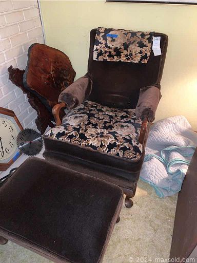 MaxSold Auction: This online auction features Speakers, File Cabinet, Chair, Desk, Books, Dresser, Desk, End Table, Vintage Chairs, Sewing Notions, Supplies, Vintage Patterns, Sewing Machine, rugs, File Cabinet, Nightstand, clock, Glassware and much more!