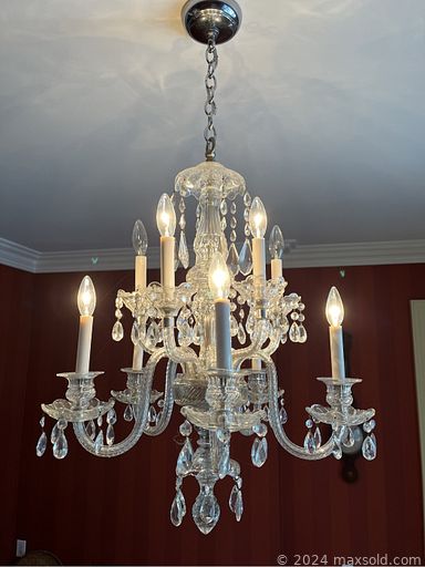 MaxSold Auction: This online auction features silver plate, framed paintings, faux leather chair, wooden tables, dining table, vintage cabinets, dressers and armchairs, lamps, books, Pioneer turntable, LPs, chandelier, watches, costume jewelry, men’s and women’s clothing and much more!