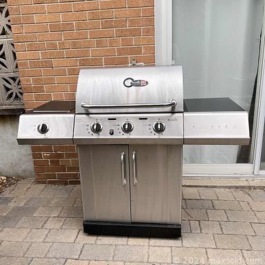 MaxSold Auction: This online auction features Inukshuk design watches, magnetic business card blanks, Pink Panther Miniso items, hair accessories, Royal Doulton Refuge collector plate, portable sewing machine, Olfaire serving bowls, mushroom salt and pepper shakers, zebra planter, Kitchenaid mini food processors, display stands, shake weight exerciser, Schlage entry lock, tote bags and much more!