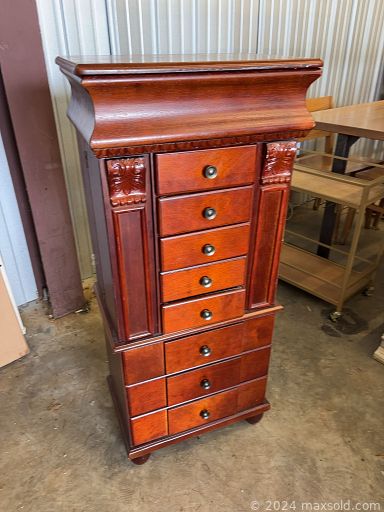 Auction 110920 (2 of 4)