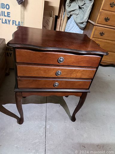 Auction 110817 (2 of 4)