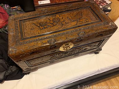 MaxSold Auction: This online auction features silver & gold jewellery, area rugs, costume jewellery, art glass, perfume bottles, collector plates, brass collectibles, bell collection, upright piano, antique desk, stained glass lamps, office supplies,  DVDs, day bed, vintage wooden chests, mirrors, small kitchen appliances, art pottery, TV, toys, games, printer, stereo components, portable AC units, women’s shoes & clothing, Rafael Jewellery, watches, and much, much, more!!