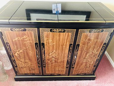 MaxSold Auction: This online auction features barstool, Asian buffet server, bedding, art pottery, Coca-Cola collectible, vintage barware, art supplies, games, small kitchen appliance, art glass, LPs, fitness gear, Katrina Kees prints, fishing gear, dehumidifier and much more!