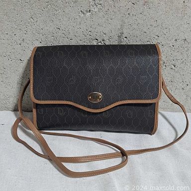 Auction 105464 (2 of 4)