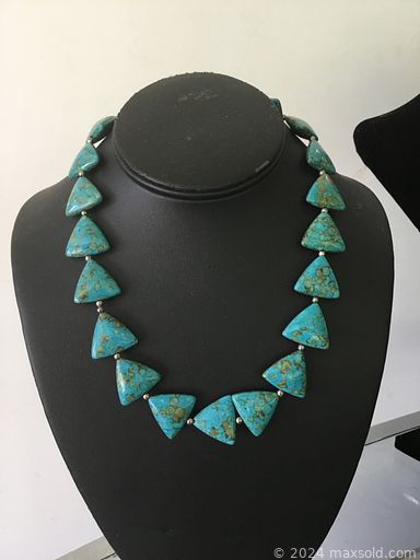 MaxSold Auction: This online auction features jewellery, artwork, glass paperweights, furniture, vintage cookbooks, art supplies, leather jackets, game consoles, pottery, and much, much, more!!!