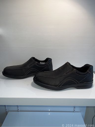 MaxSold Auction: This online auction features new ladies\' shoes such as Michael Kors, Naturalizer, Steve Madden, Clarks, Hush Puppies, Gabor, Asics, Hi-Tec, Ciabatta’s, and boot trees, and new men’s shoes such as Ecco, Clarks, Saucony, Birkenstock, and Kid’s shoes, Geox, Asics and much more!