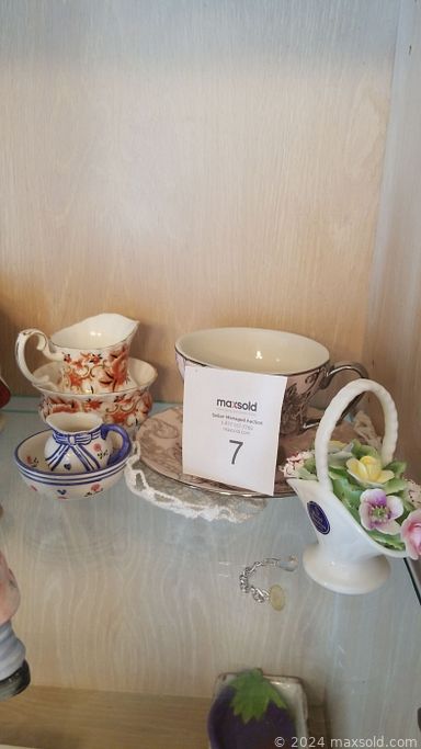 MaxSold Auction: This online auction features MC Italian porcelain, art glass, clown collection, Lladro & Royal Doulton figurines, etageres, dinette set, Stephen Kaye artwork, games, puzzles, small kitchen appliances, kitchen gadgets, Corningware, Pyrex, stereo components, TV, area rugs, painting supplies, power, hand & garden tools, costume jewelry, men’s shoes & clothing, sleeper sofa, fitness gear, ladders and much more!