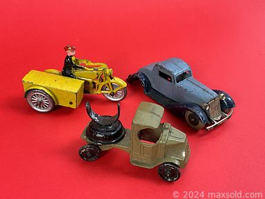 MaxSold Auction: This online auction features gold and diamond rings, sterling silver, framed original paintings, collector coins, fine china, cloisonné decor, antique furniture such as dining room table, mahogany sideboard, English desk and washstand and much more!