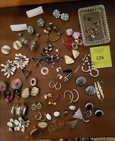 Auction 115420 (3 of 4)