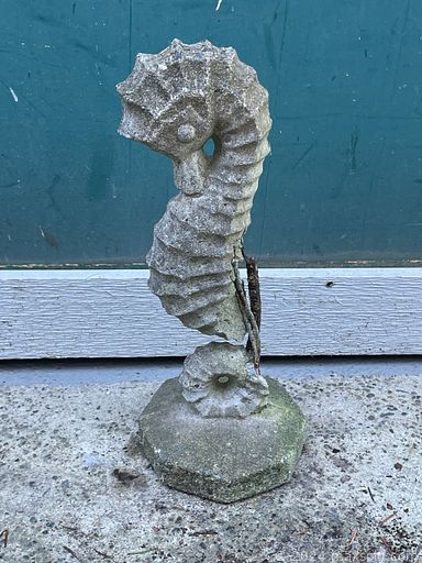 MaxSold Auction: This online auction features coins, Lladro figurine, wood mask, power & hand tools, printer, small kitchen appliances, portable washing machine, perfume bottle, art glass, area rugs, puzzles, biscuit jar, antique radio, garden decorations, vintage Pyrex, and much, much, more!!!