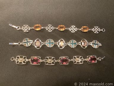 MaxSold Auction: This online auction includes wall art, vintage mirror, weed whacker, snowblower, wine glassware, cutlery, pottery, vintage Safari hats, brassware, vintage stationery, sewing patterns, antique books, miniatures, boxes, vintage compacts, jewelry, accessories, Birks sterling items and more!