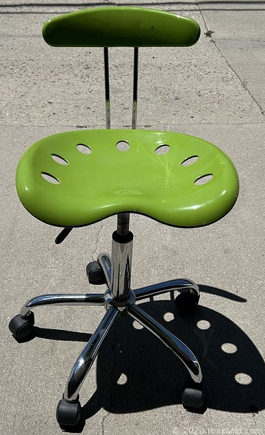 MaxSold Auction: This online auction features desk & chair, small kitchen appliances, beer steins, bbq grill, chiminea, camping gear, golf clubs, yard tools, games, and much more!!!