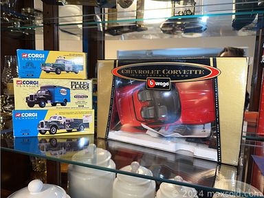 MaxSold Auction: This online auction features gold jewelry, sterling jewelry, Lionel train accessories, pet products, Swarovski jewelry, costume jewelry, Sheila collectibles, Thomasville dining table & chairs, small kitchen appliances, watches, Fiesta ware, wine cooler, TV, art glass, and much, much, more!!