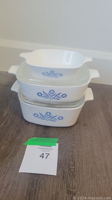 MaxSold Auction: This online auction features Natalia figurines, exercise equipment, desk, Royal Doulton  & Lladro figurines, table lamps, baking tools, knitting supplies, decorative tins, DVDs, puzzles, sofa bed, sewing machine, small kitchen appliances, and more!